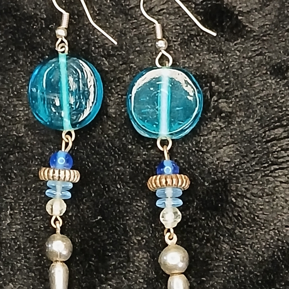 5$ Vintage Handmade Artist Elegant Blue and Silver Dangle Earrings Glass - Picture 5 of 6